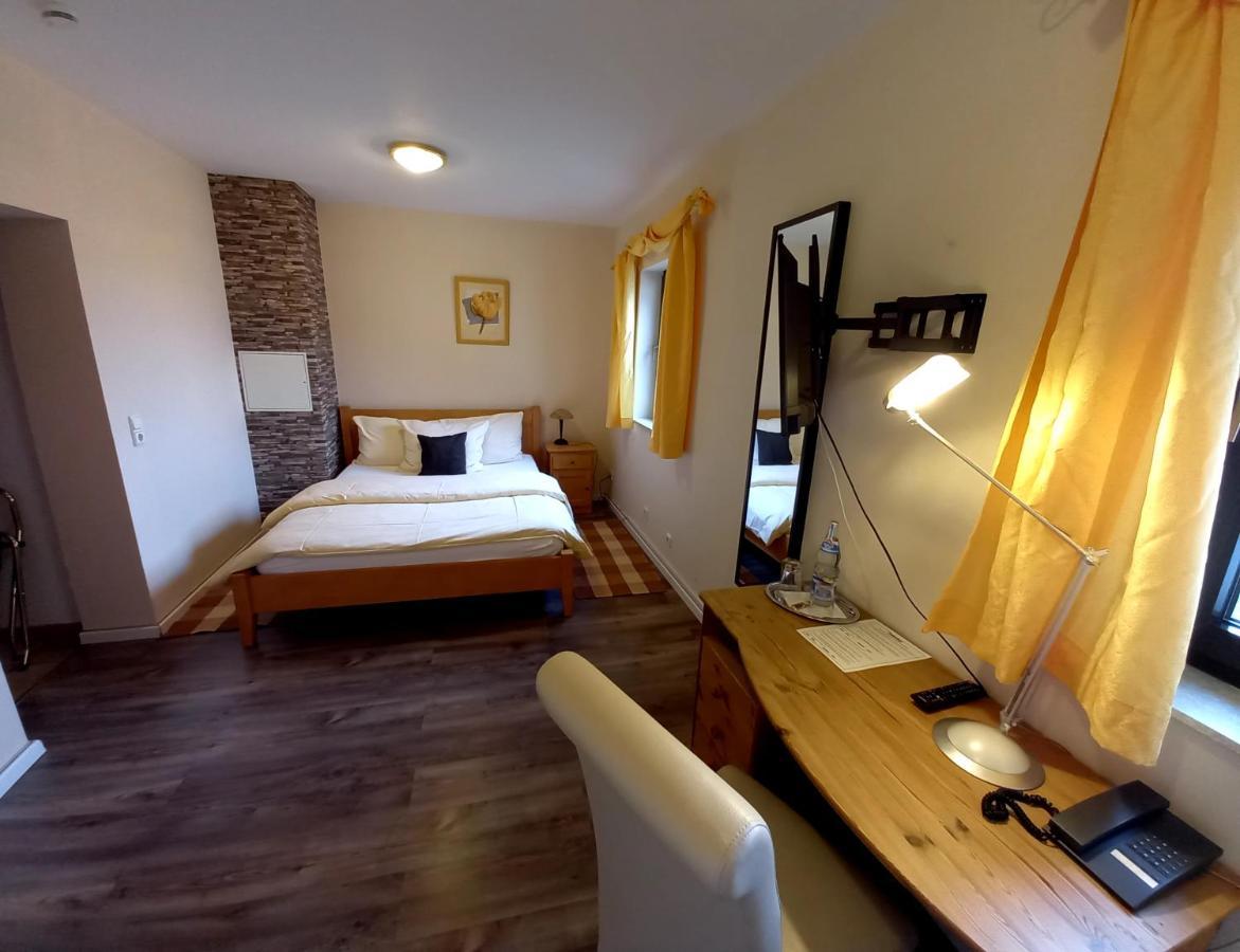 Hotel Lindenhof Rödermark Kültér fotó